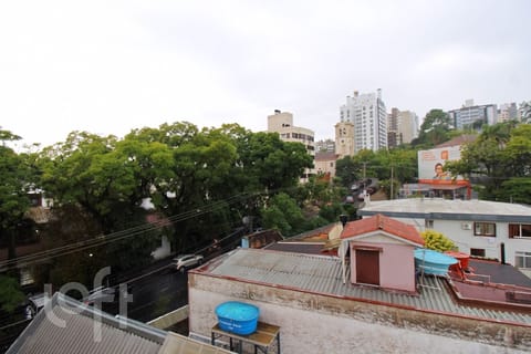 Image 8 - 228211